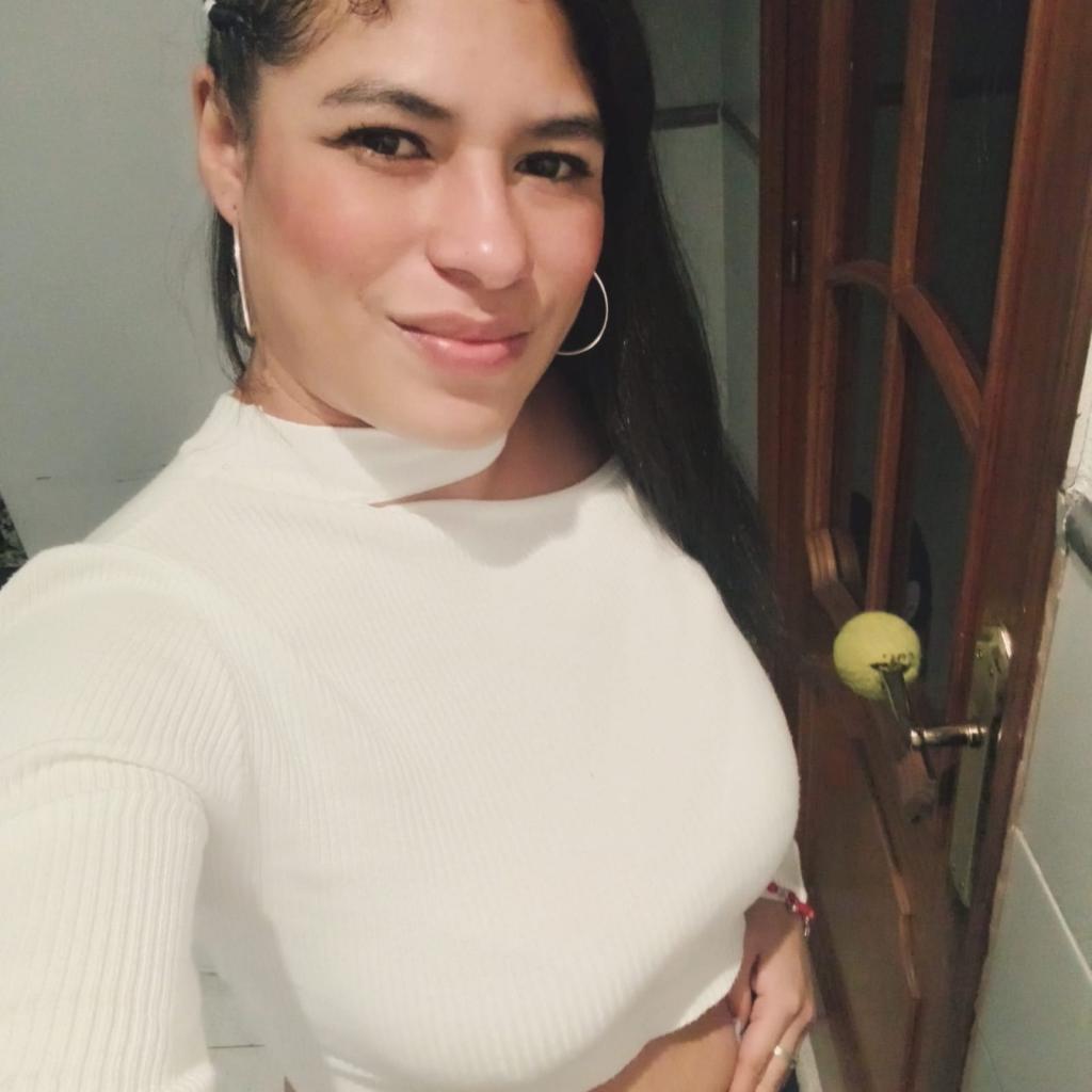 631635172: Chica busca chico en Alicante