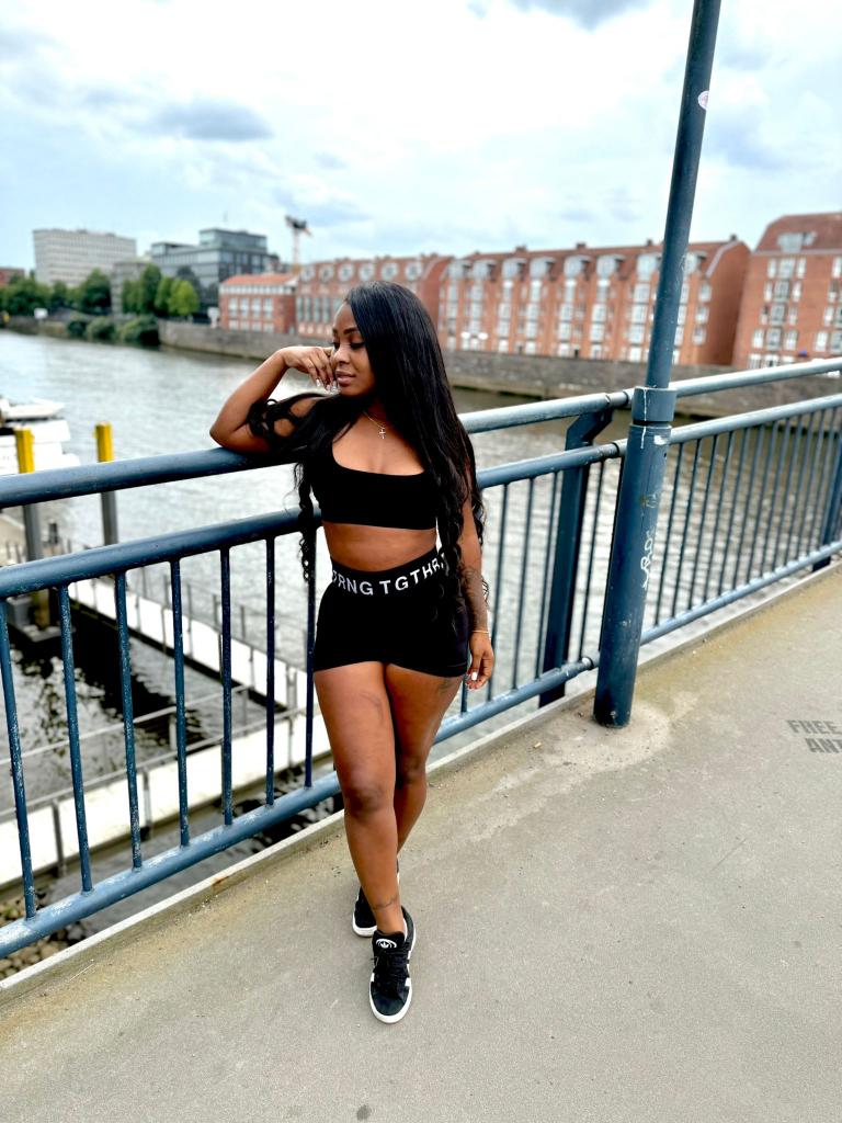 Chica busca chico en Valencia: 