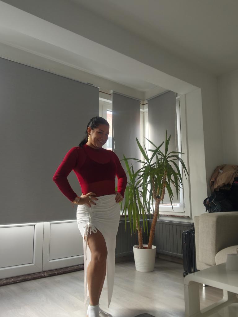 676681399: Chica busca chico en Tarragona