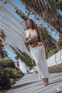 615995569: Chica busca chico en Gerona