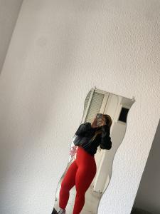 633682577: Chica busca chico en Alicante