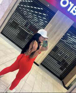 631947335: Chica busca chico en Tenerife