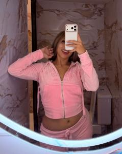 662487467: Chica busca chico en Málaga