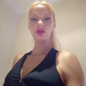 643712460: Chica busca chico en Pontevedra