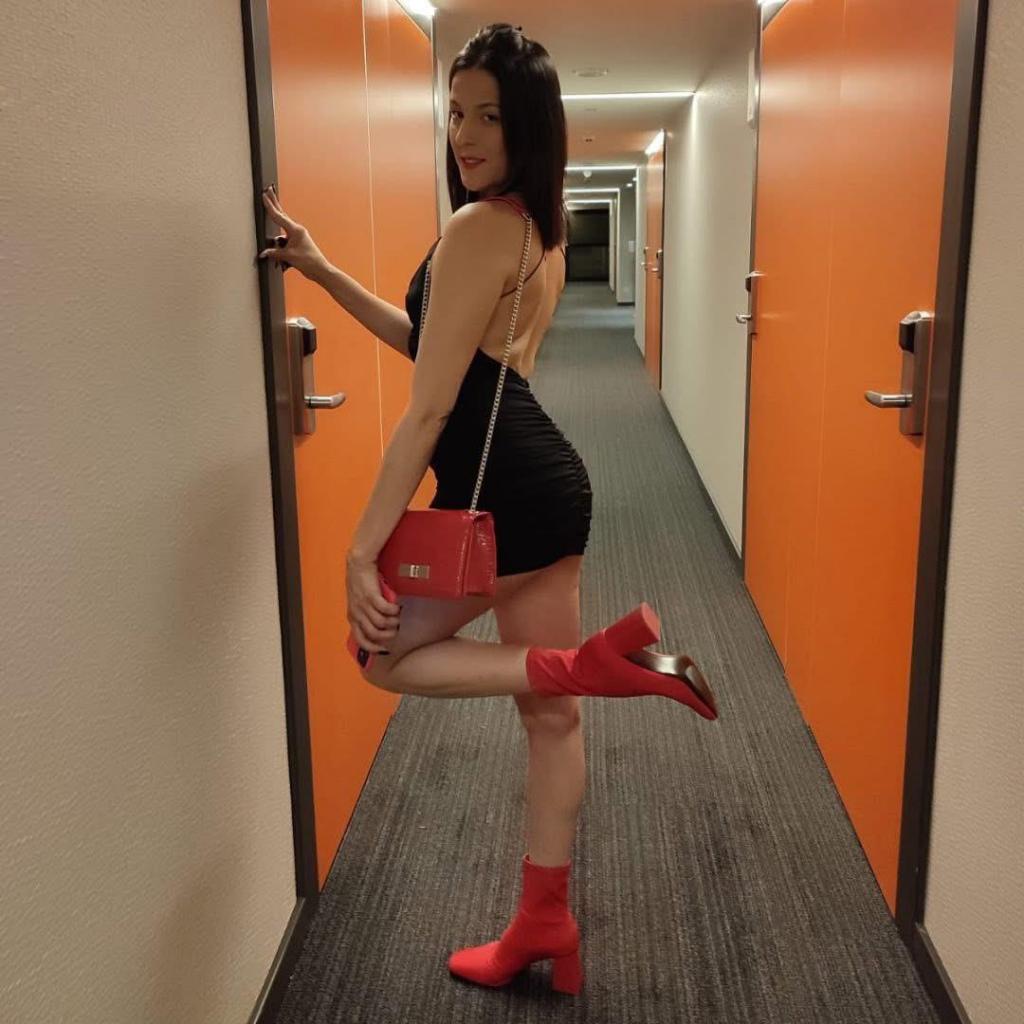 Chica busca chico en Castellón: 