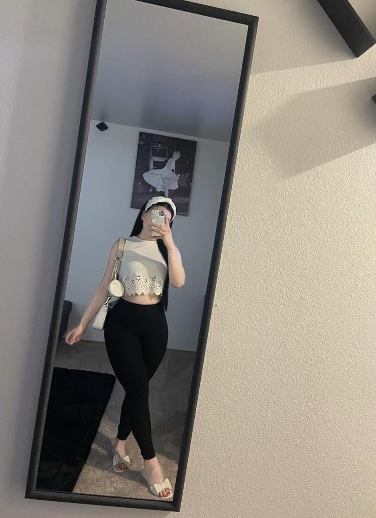 Chica busca chico en Almería: 