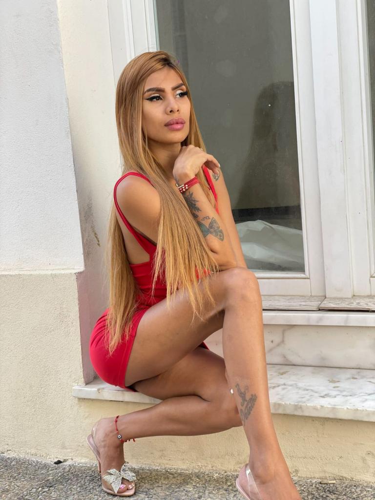 614840511: Chica busca chico en Cádiz