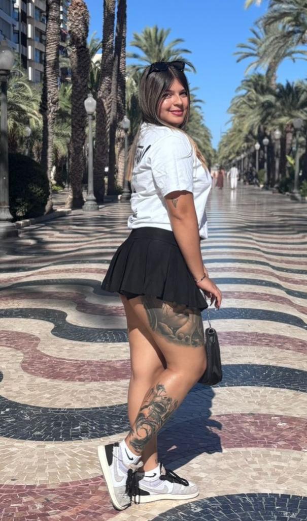 Chica busca chico en Almería: 