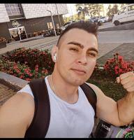 679034217: Chico busca chica en Málaga