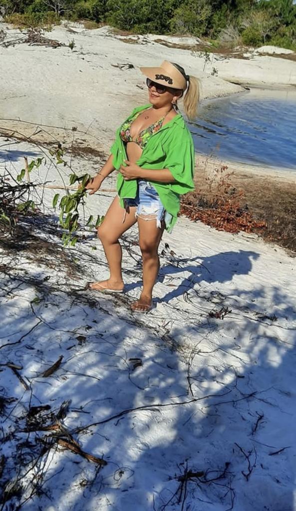 Chica busca chico en Cantabria: Chica busca chico