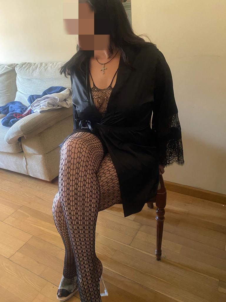 Chica busca chico en Cádiz: 