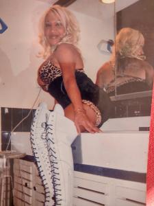 663439766: Chica busca chico en León