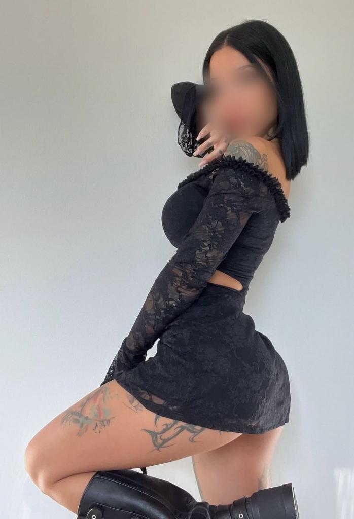 Chica busca chico en Sevilla: 