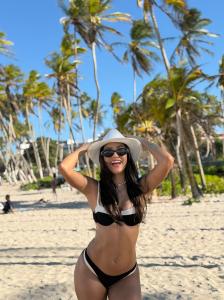 633917228: Chica busca chico en Madrid