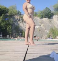 613647052: Chica busca chico en Madrid