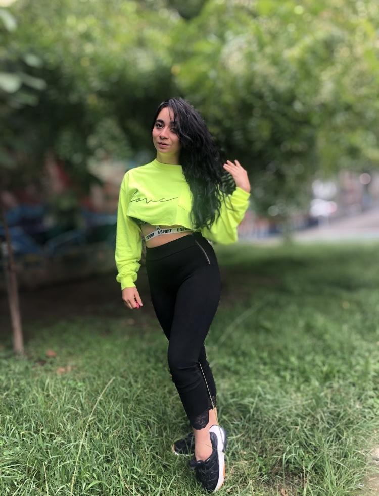 Chica busca chico en Sevilla: 