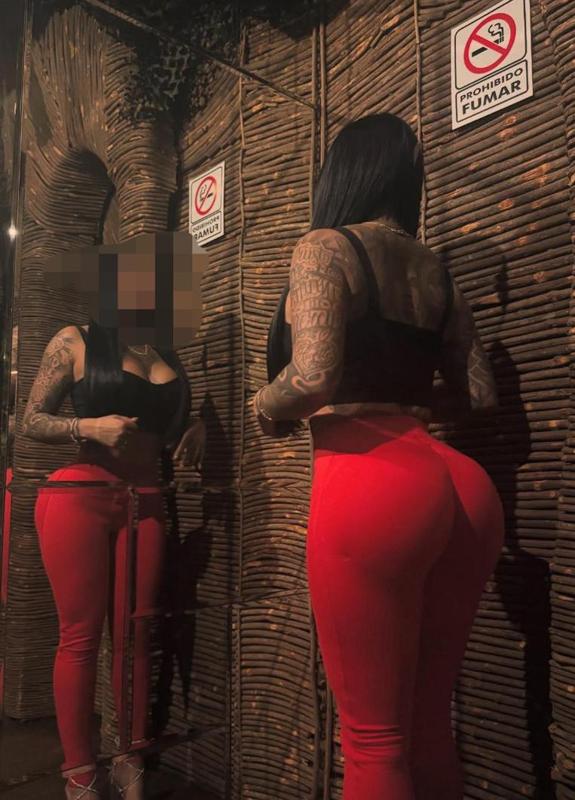 644903282: Chica busca chico en Sevilla