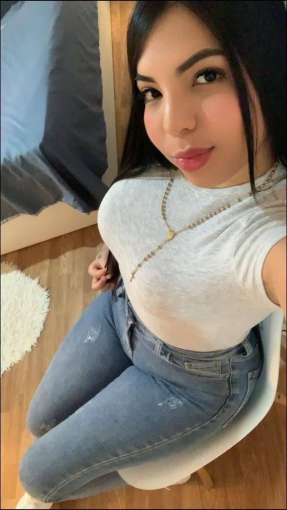 Chica busca chico en Granada: 