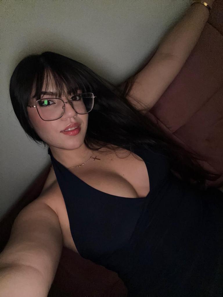 Chica busca chico en Tenerife: 