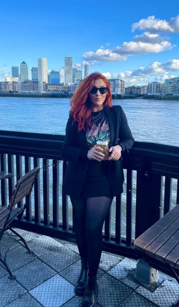 Chica busca chico en Sevilla: 