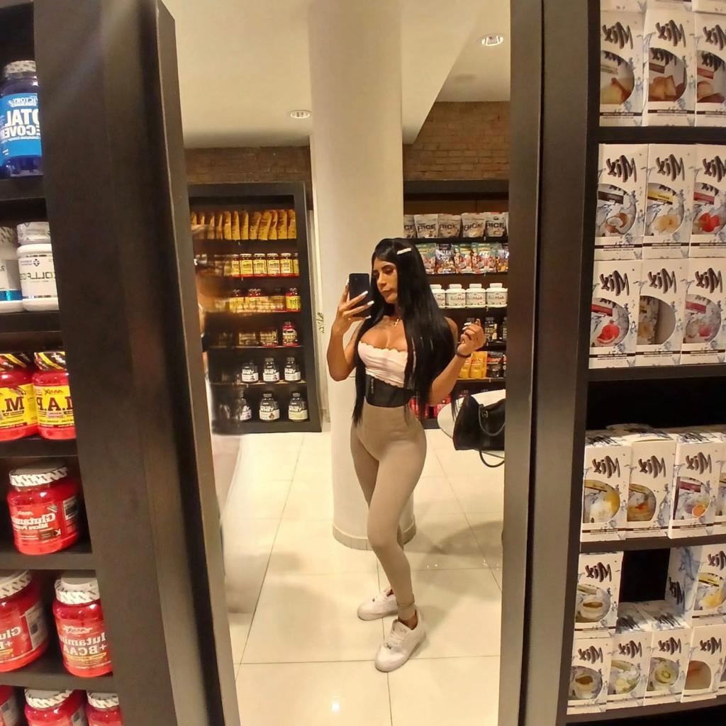 643535144: Transexual en Pontevedra