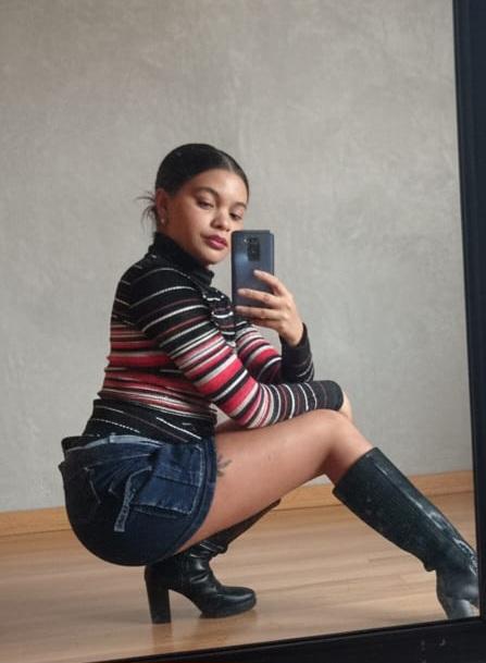 Chica busca chico en Tenerife: 