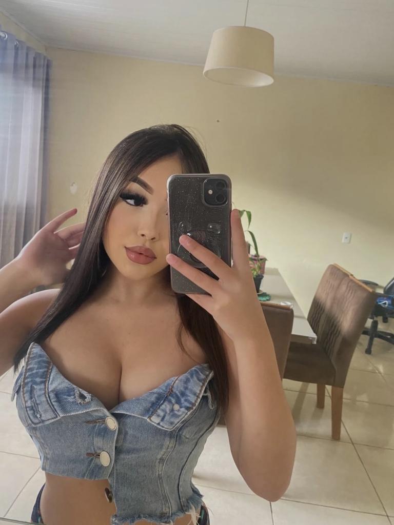 Chica busca chico en Tenerife: 