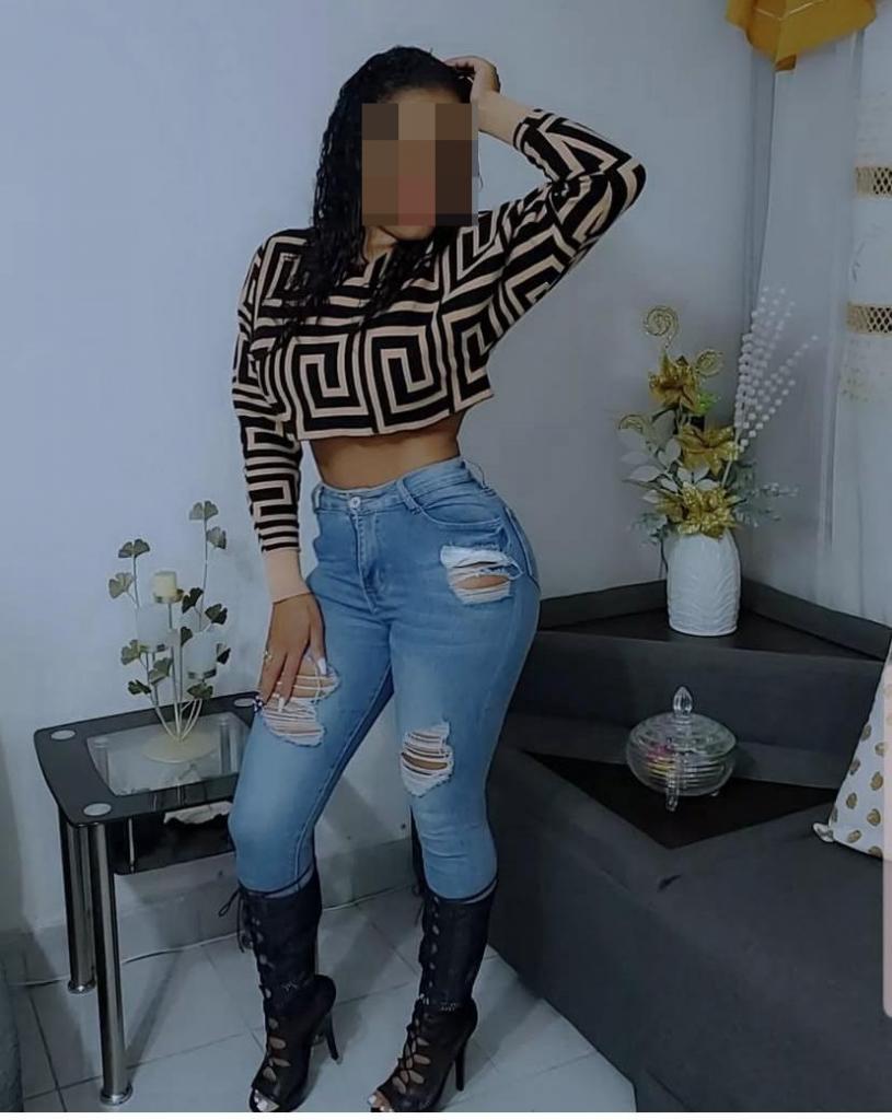 643730195: Chica busca chico en Guipúzcoa