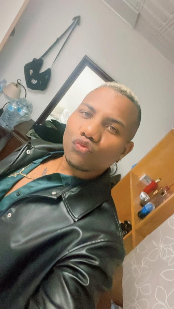 614615379: Chico busca chica en Mallorca