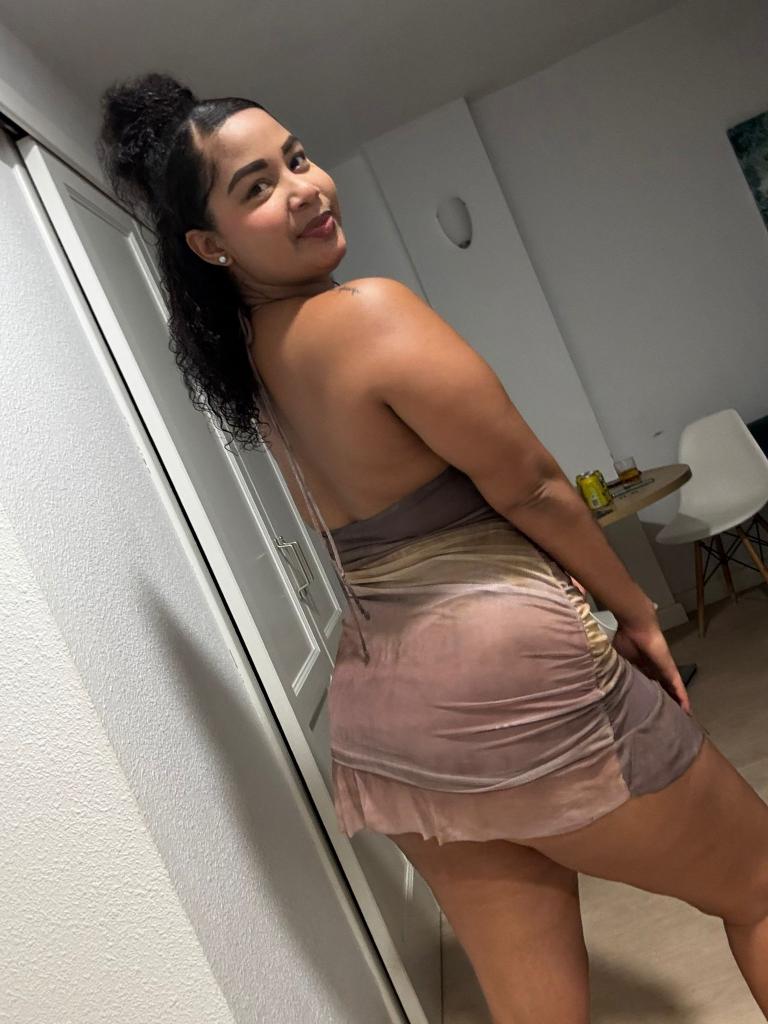 612585451: Chica busca chico en Alicante