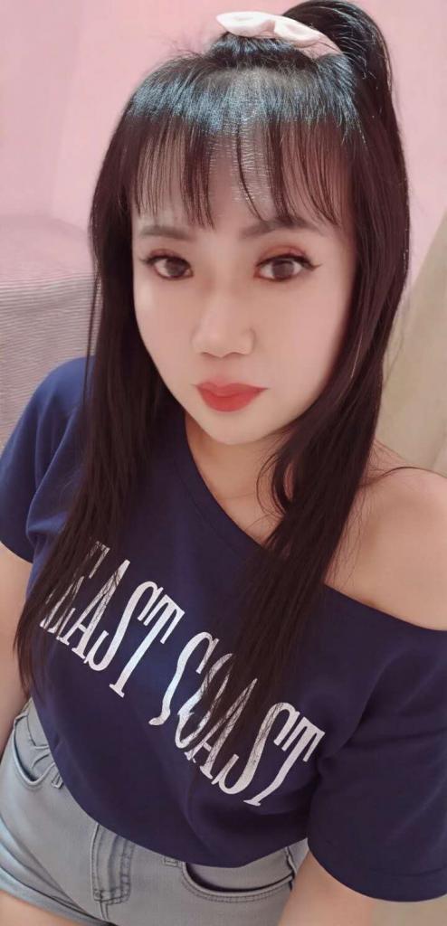 Chica busca chico en Alicante: Chica busca chico