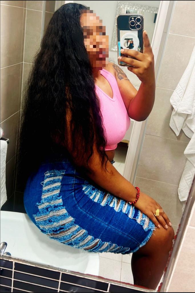 Chica busca chico en Cádiz: 