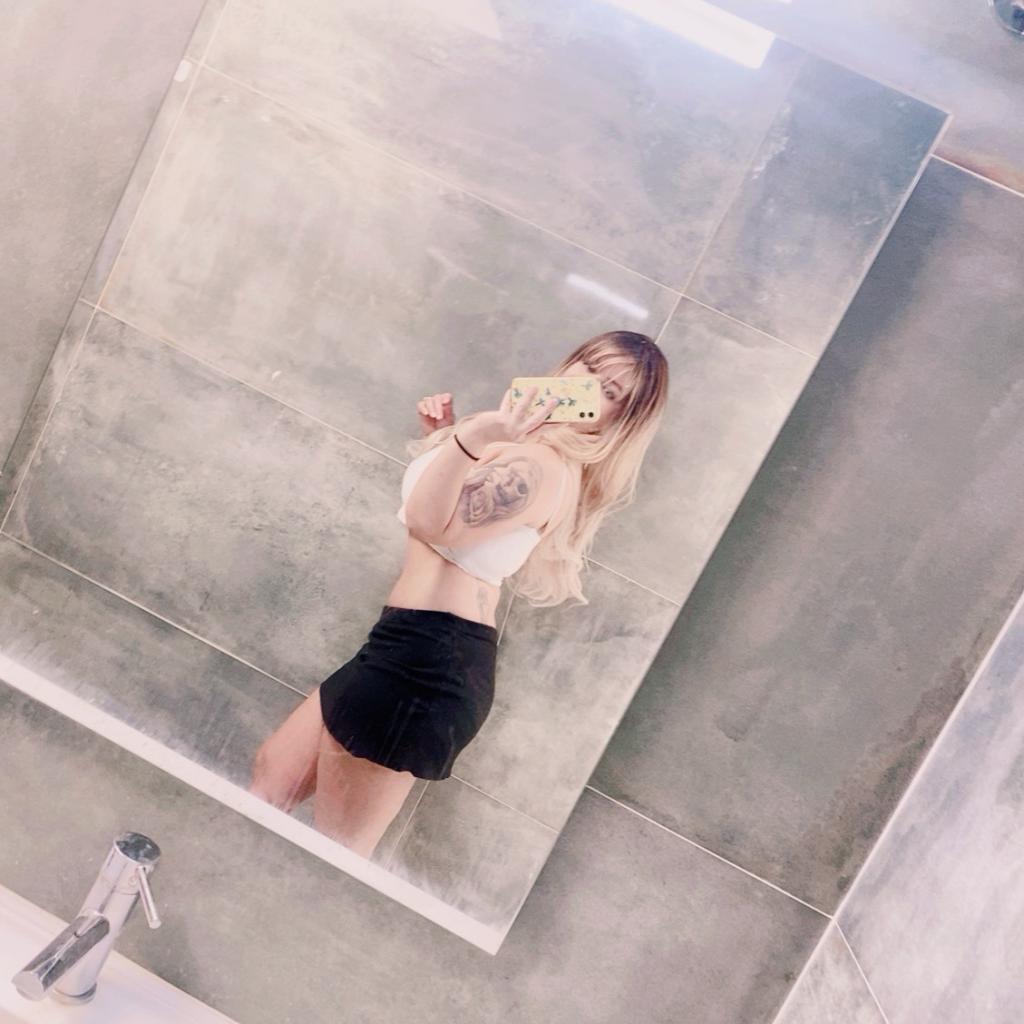 Chica busca chico en Granada: 