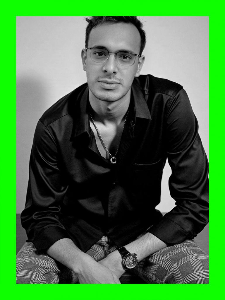 Chico busca chica en Ibiza: 