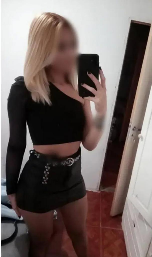 Chica busca chico en Almería: 