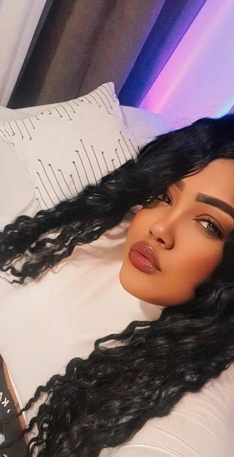 Chica busca chico en Almería: 