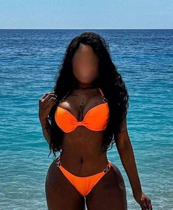 Chica busca chico en Granada: 