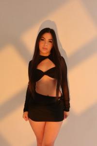 643737550: Chica busca chico en La Coruña