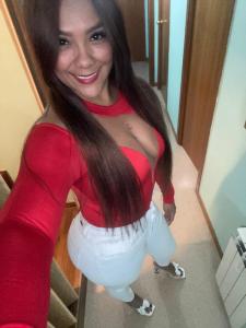 661550166: Chica busca chico en Barcelona