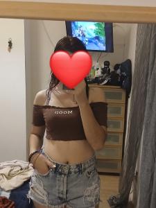 667128854: Chica busca chico en Madrid