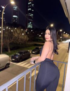 647222506: Chica busca chico en Madrid