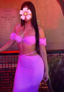 672088150: Chica busca chico en Sevilla