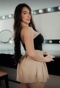 647259381: Chica busca chico en Tenerife