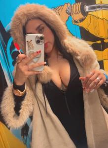 643838678: Chica busca chico en Sevilla