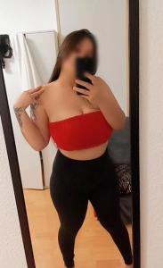 684708461: Chica busca chico en Madrid