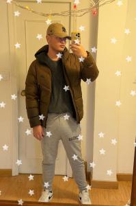 695091078: Chico busca chica en León