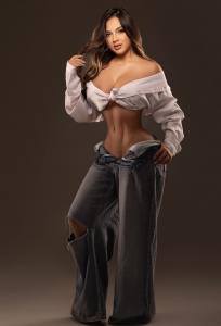 603411048: Chica busca chico en Gerona