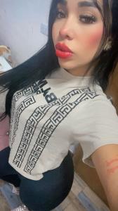 663858116: Chica busca chico en Barcelona