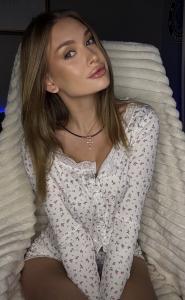 641284319: Chica busca chico en Almería