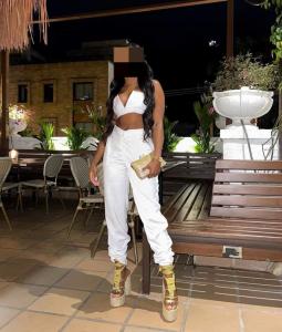 642772173: Chica busca chico en León